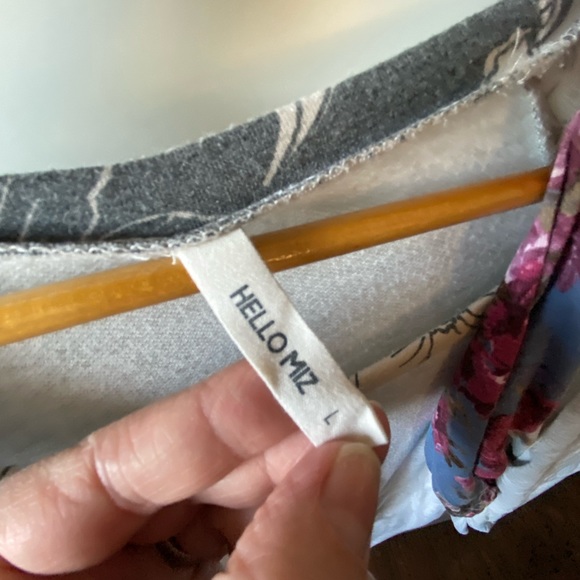 Hello Miz Maternity Tops Bundle Lot - Picture 3 of 7